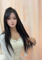大家好，我是小惠，请大家多多照顾~！