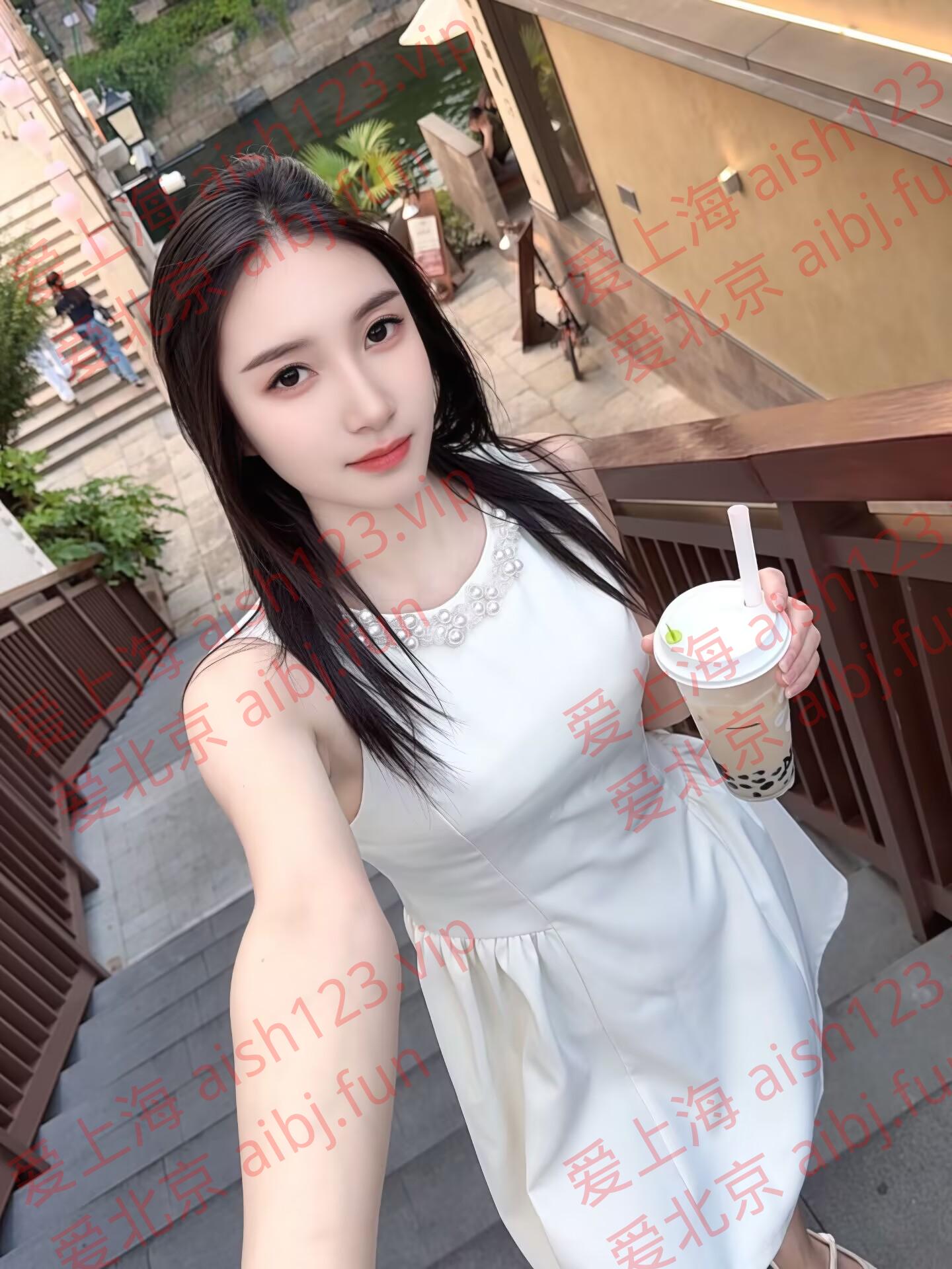 191249g95f9ag99z636c8g.jpg