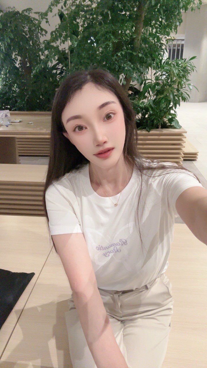 (OYRS[MQ3YC4T$ZMKFL1)2J.jpg