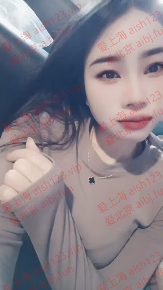 D154EEF010E24B58251DBB88BACA0B34.jpg